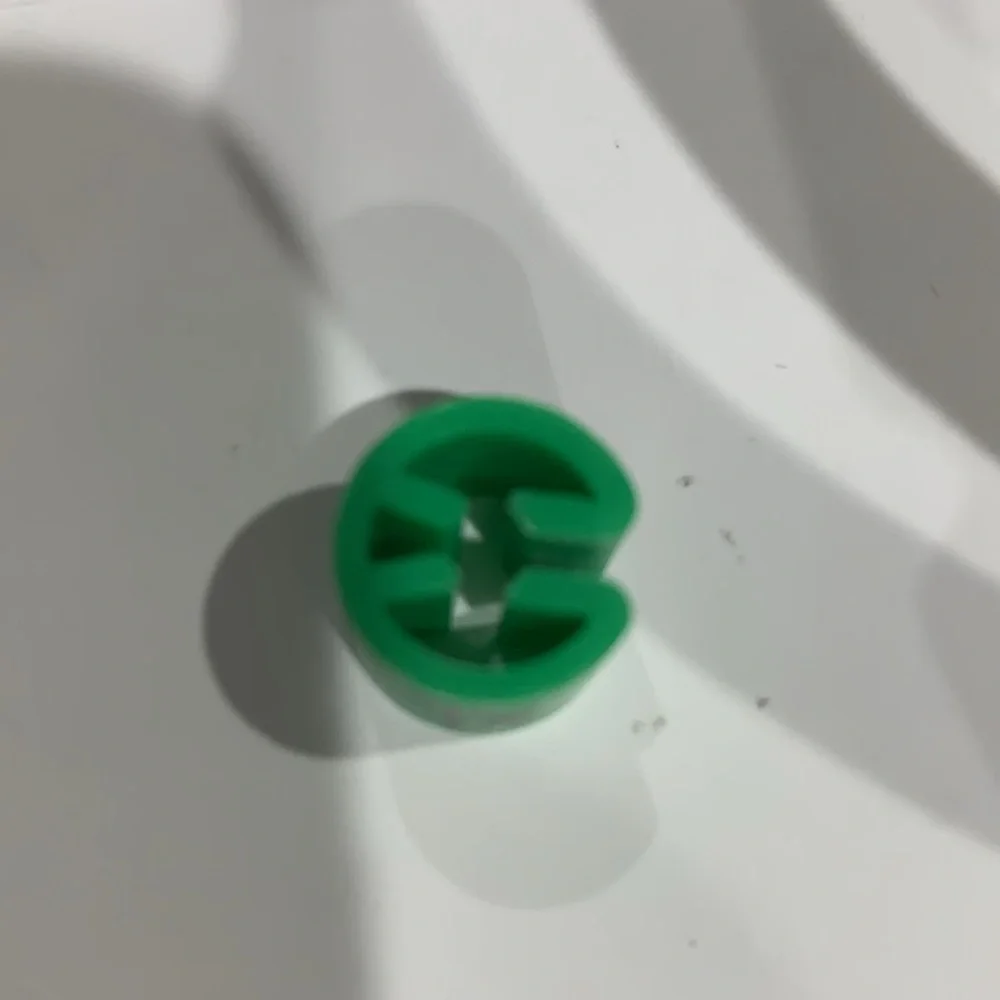 Hanger size markers